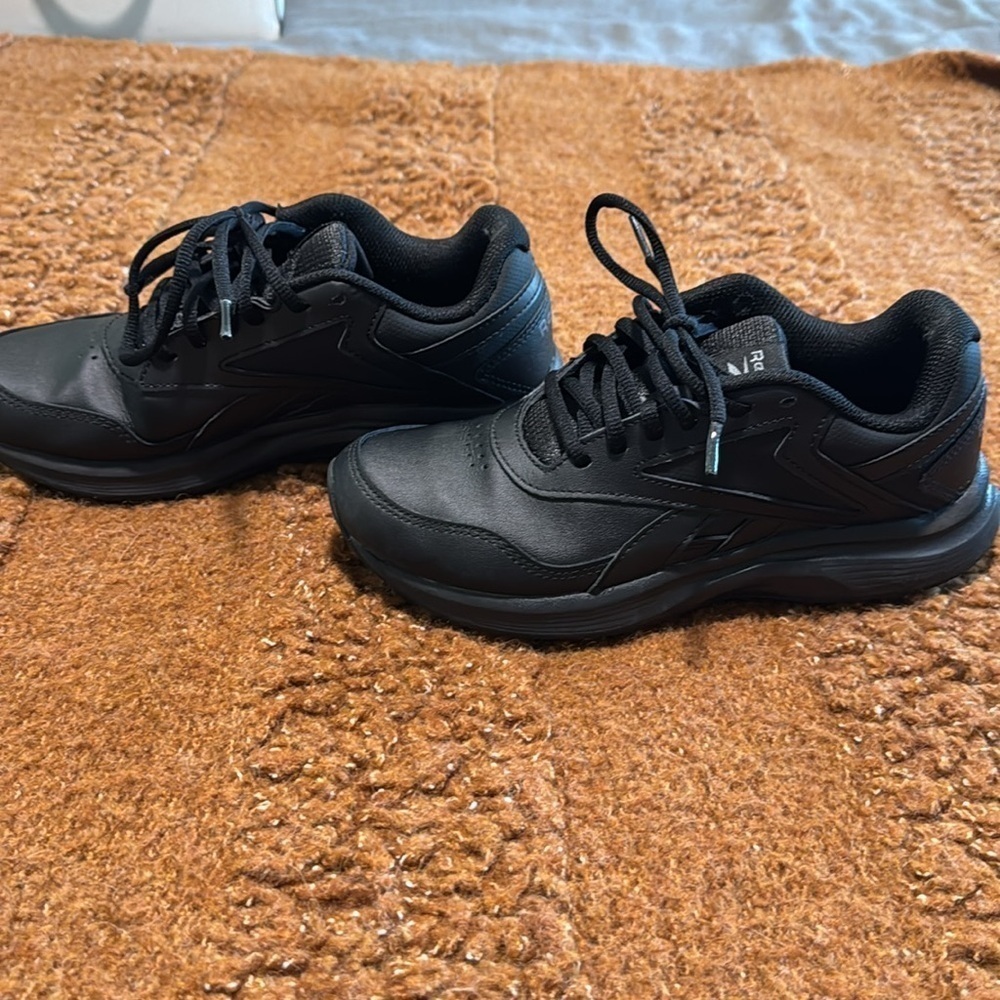 Reebok Women's Walk Ultra 7 DMX Max Shoe - Picture 7 of 13